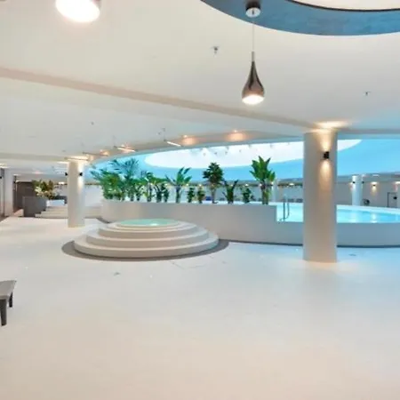 Apartamento Hanza Tower 23 Pool & Jacussi